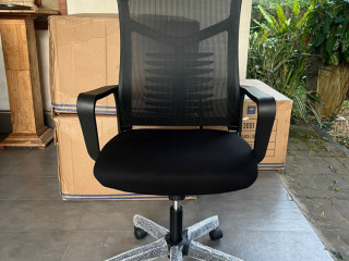 MODERN IMPORTED SCORPION BLACK MESH EXECUTIVE OFFICE CHAIR