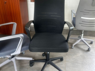 MODERN BLACK EAGLE EXECUTIVE OFFICE CHAIRS